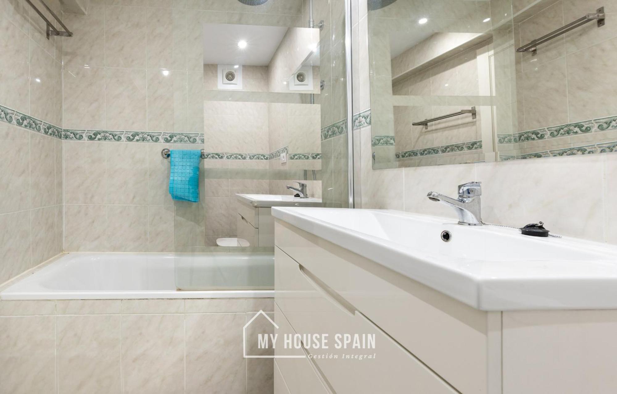 Myhousespain - Radiante Piso Junto A La Playa Gijón Exterior foto